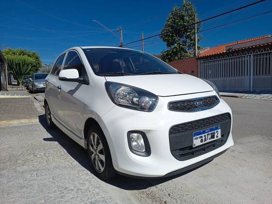 KIA PICANTO 1.0 EX 12V FLEX 4P AUTOMÁTICO KIA PICANTO 1.0 EX 12V FLEX 4P AUTOMÁTICO